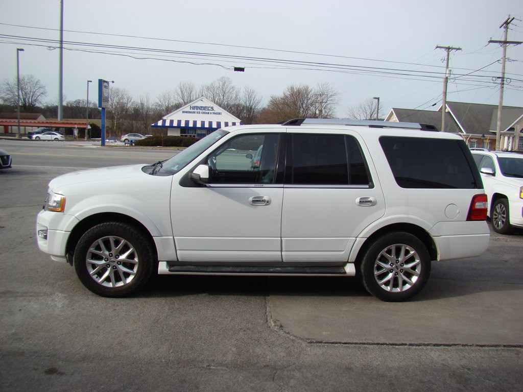2017 Ford Expedition Image 4