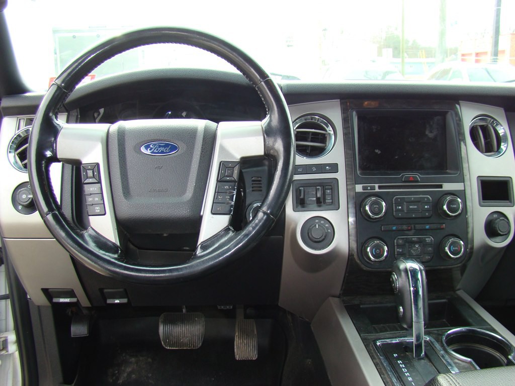 2017 Ford Expedition Image 12