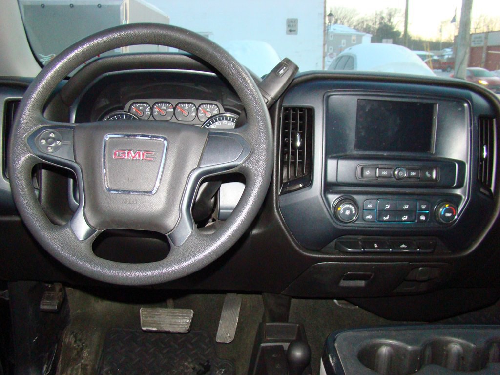 2018 GMC Sierra Image 11