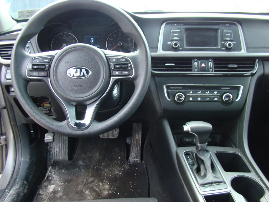2016 Kia Optima Image 11