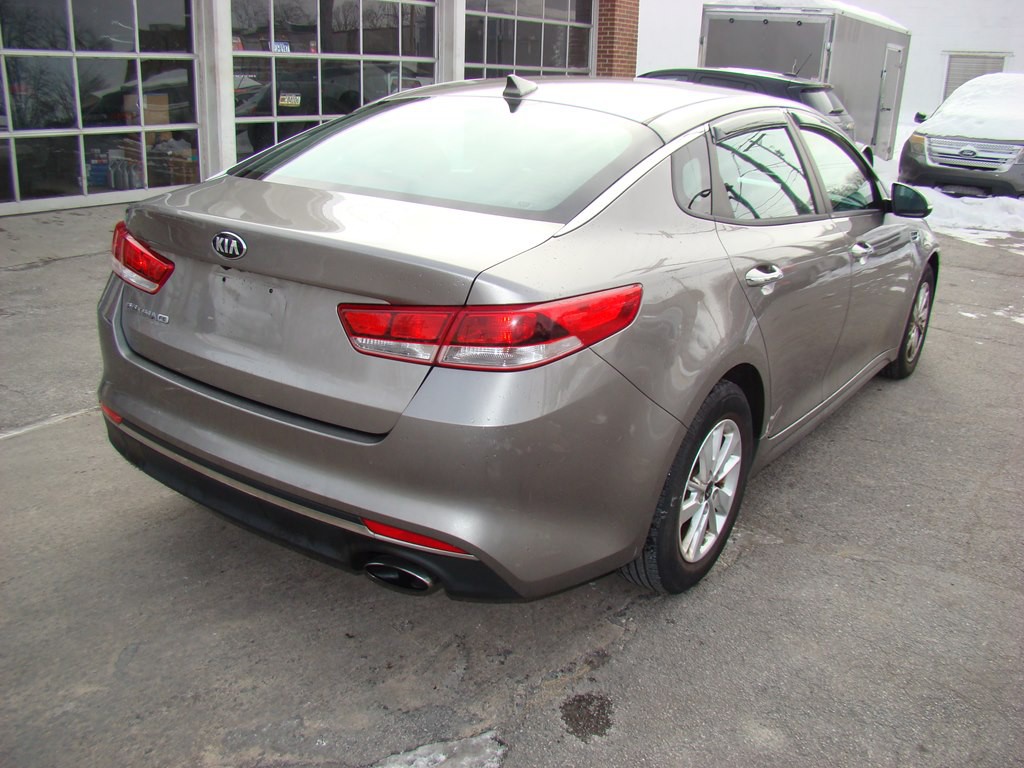 2016 Kia Optima Image 3