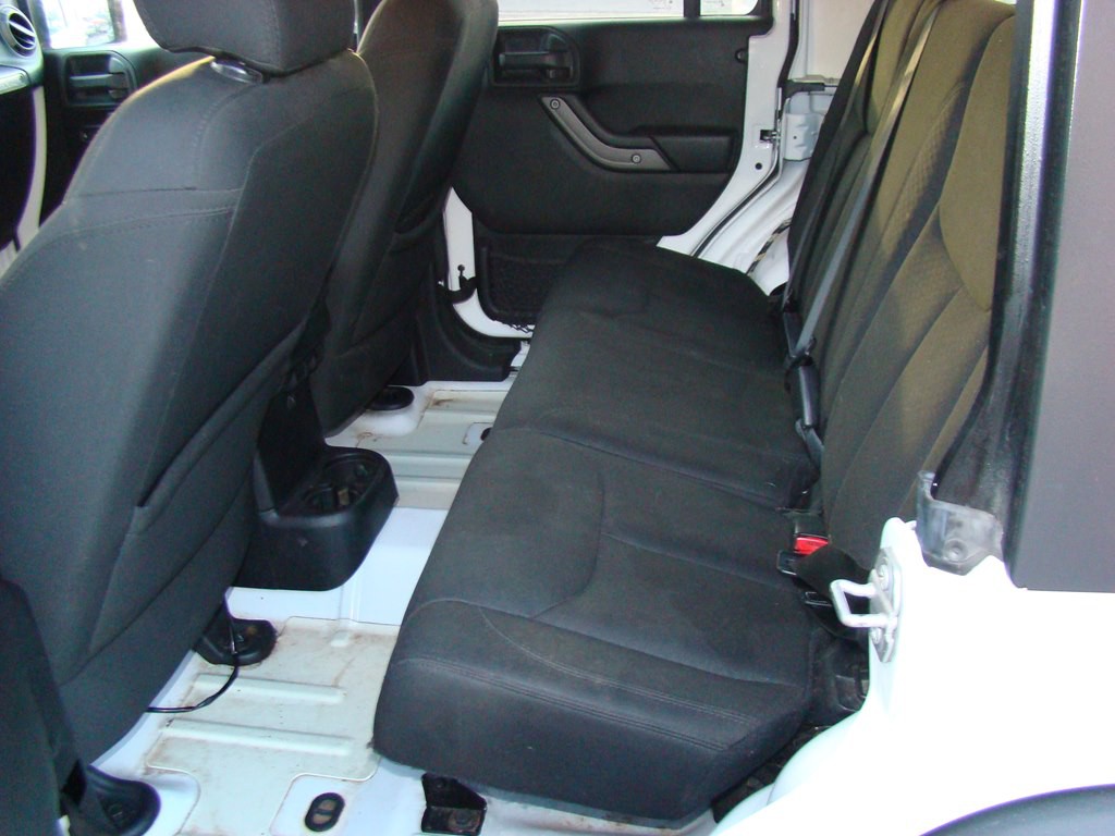 2016 Jeep Wrangler Unlimited Image 9