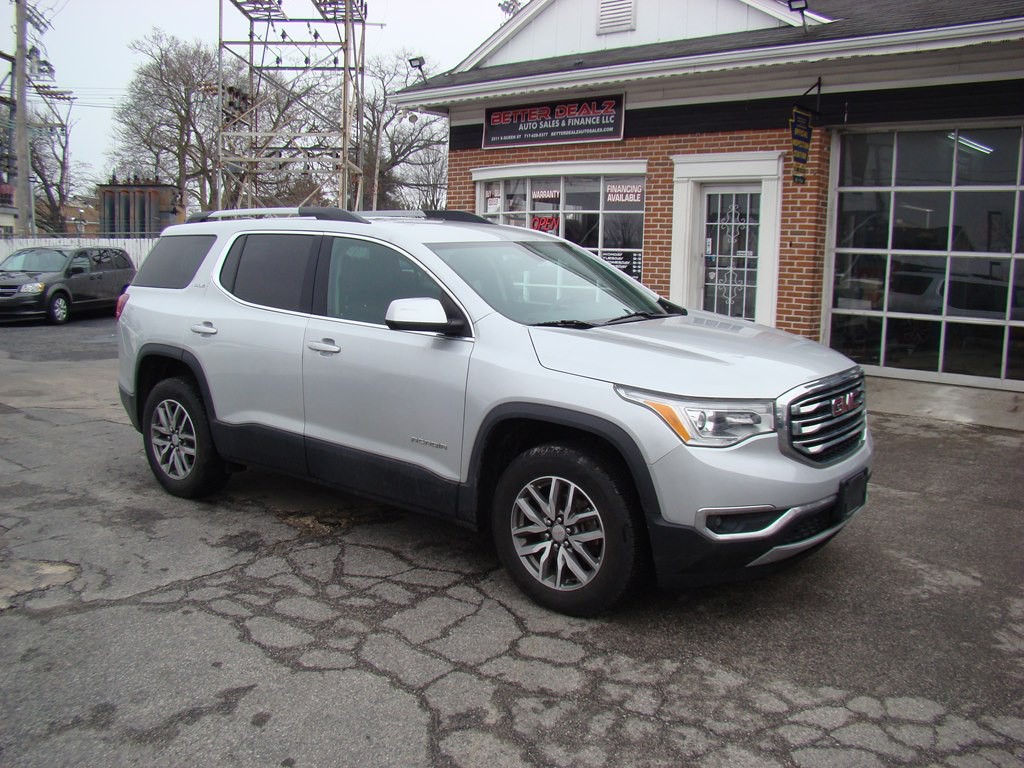 2018 GMC Acadia Image 2