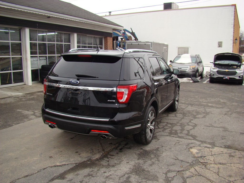2019 Ford Explorer Image 3