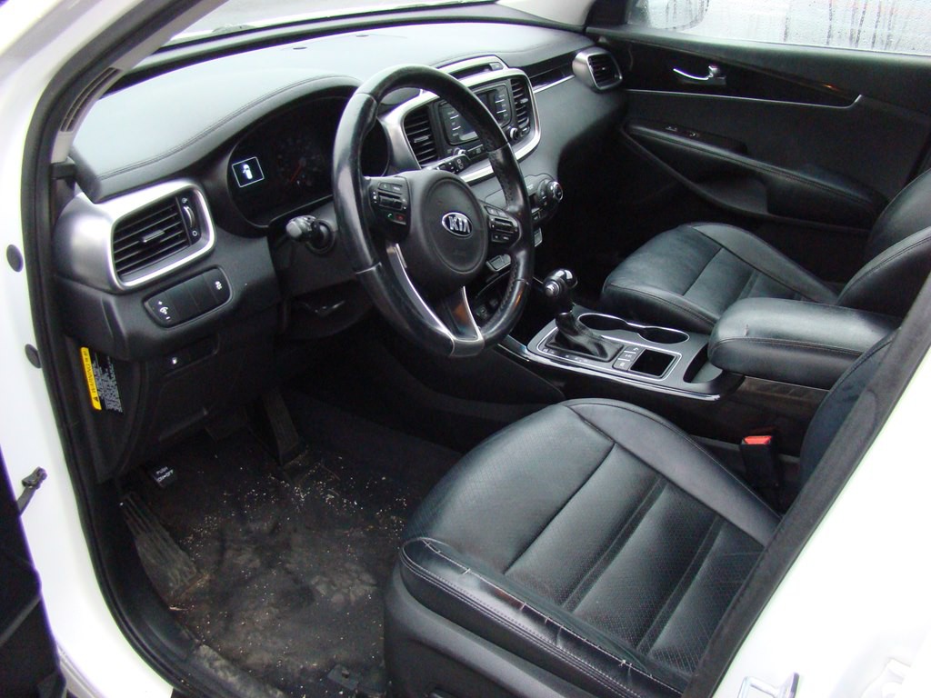 2016 Kia Sorento Image 7