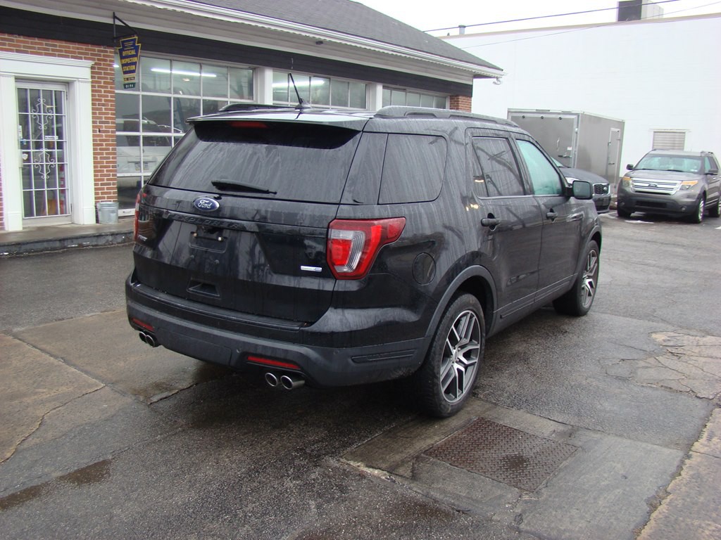 2018 Ford Explorer Image 3
