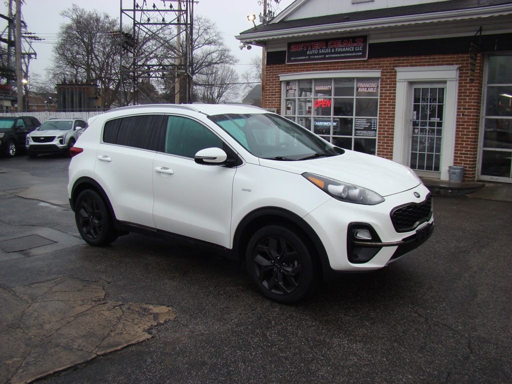 2021 Kia Sportage Image 2