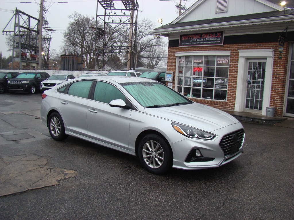 2018 Hyundai Sonata Image 2