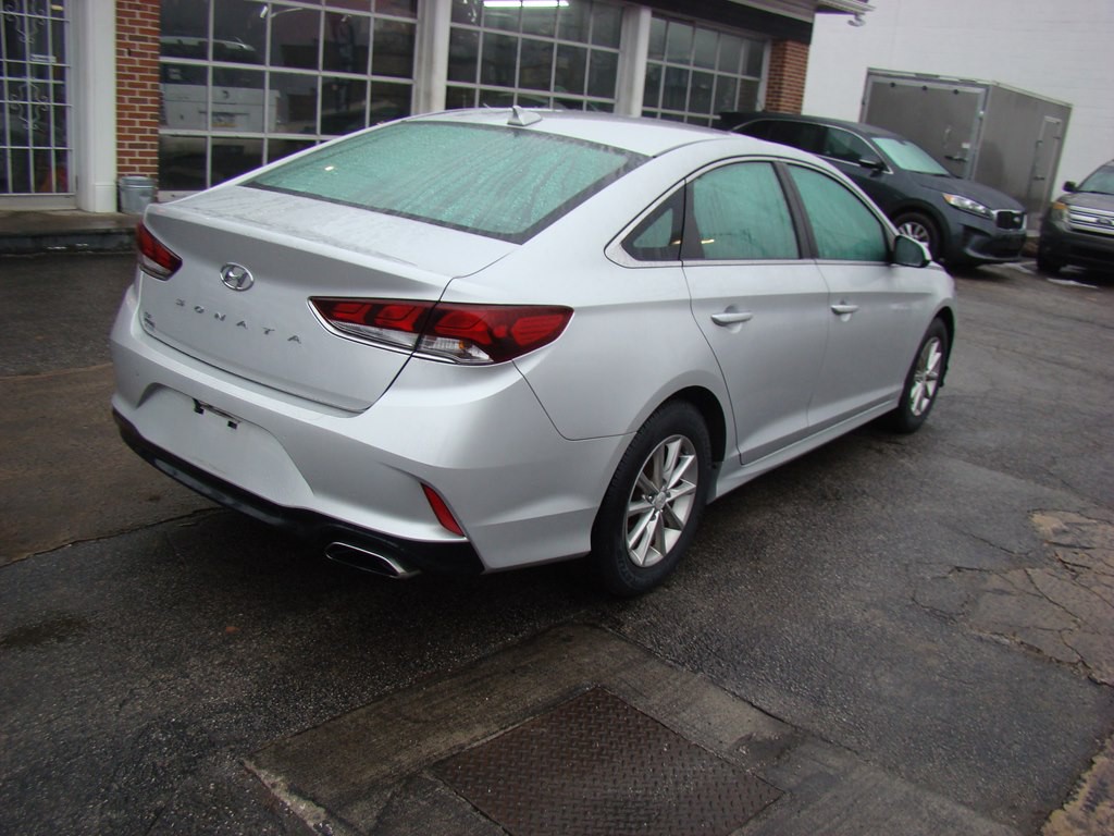 2018 Hyundai Sonata Image 3