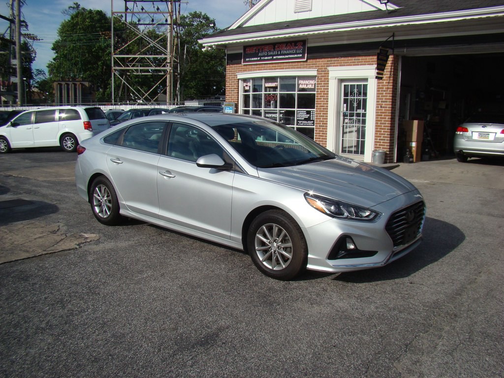 2018 Hyundai Sonata Image 2