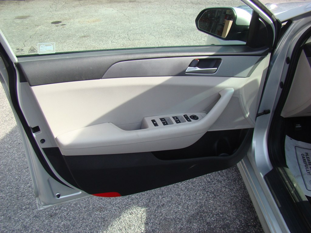 2018 Hyundai Sonata Image 8