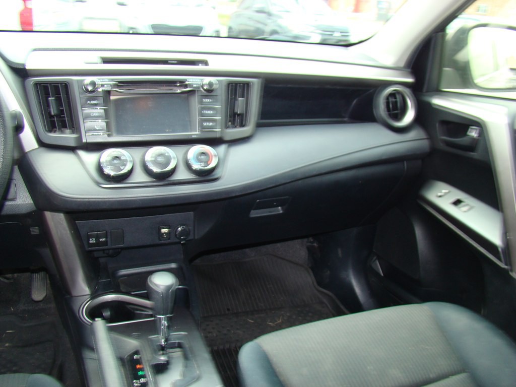 2016 Toyota Rav4 Image 10