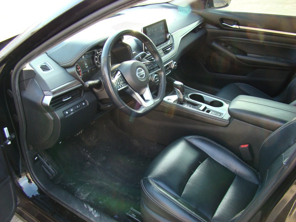 2020 Nissan Altima Image 7