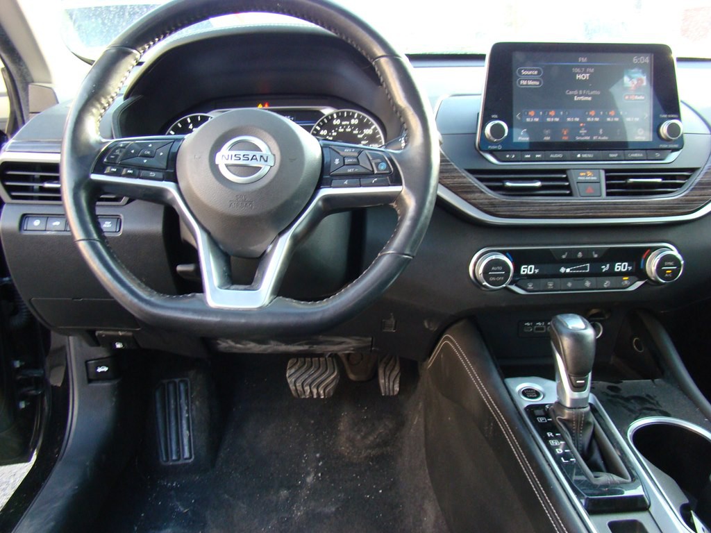 2020 Nissan Altima Image 11