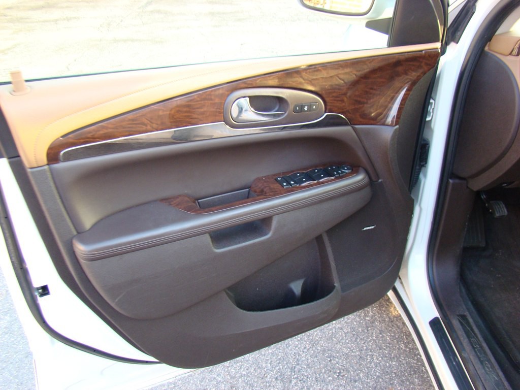 2013 Buick Enclave Image 8