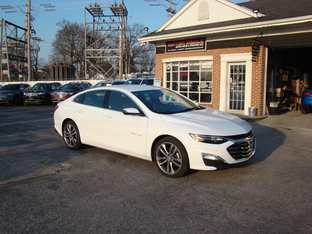 2023 Chevrolet Malibu Image 2