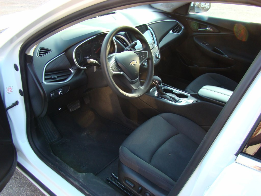 2023 Chevrolet Malibu Image 7