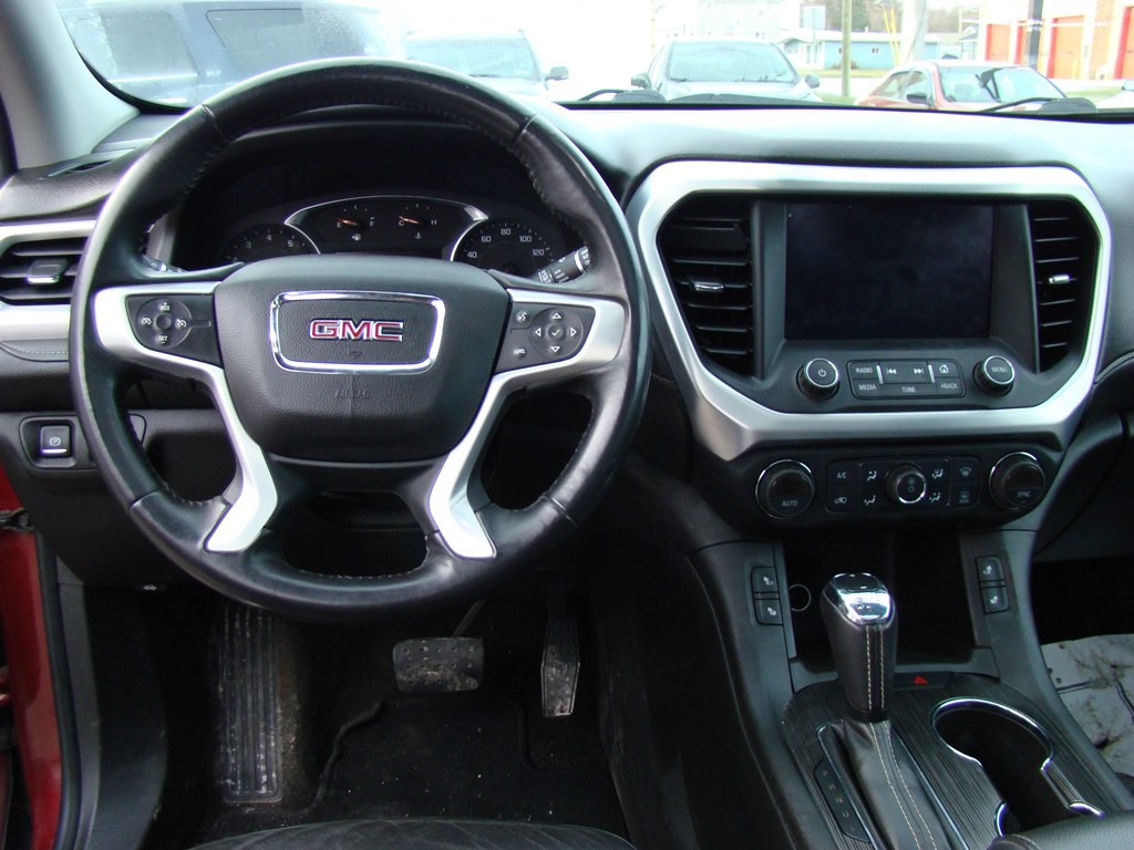 2017 GMC Acadia Image 12