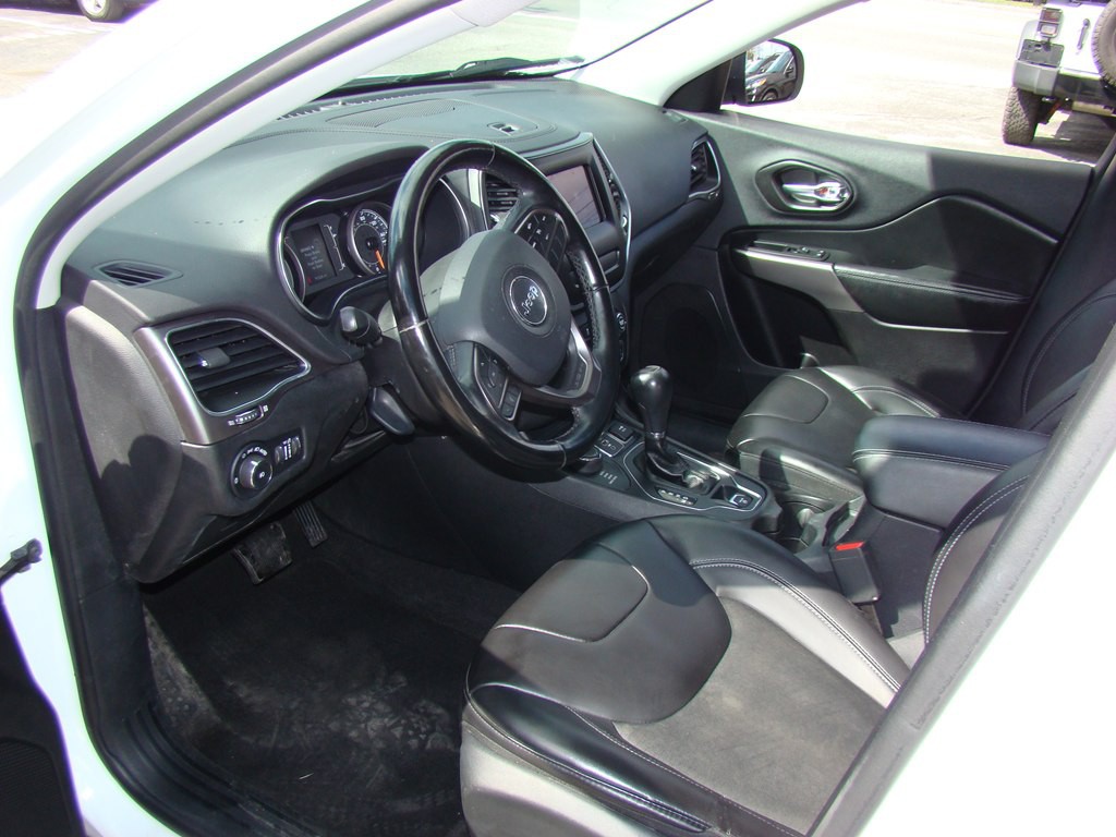 2020 Jeep Cherokee Image 7