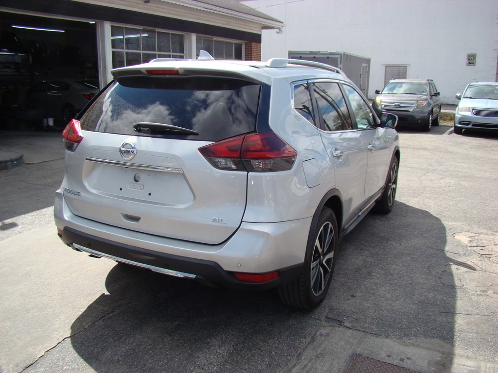 2020 Nissan Rogue Image 3