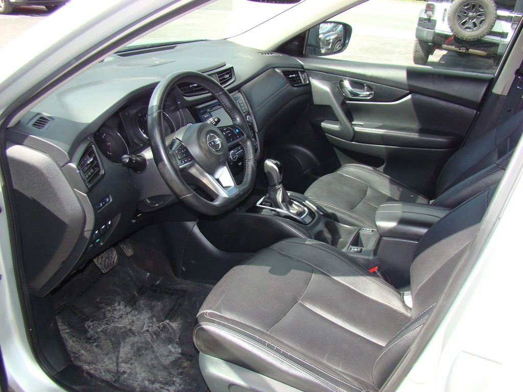 2020 Nissan Rogue Image 7