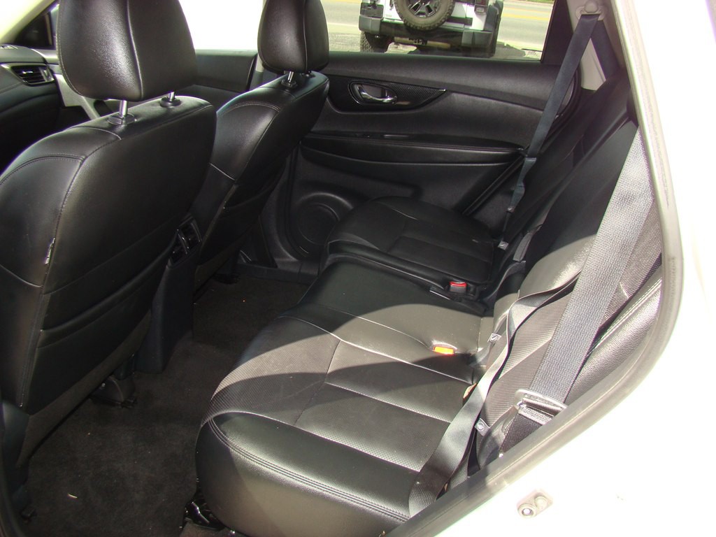 2020 Nissan Rogue Image 9