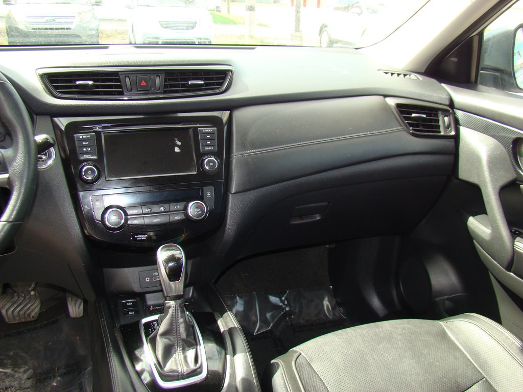 2020 Nissan Rogue Image 10