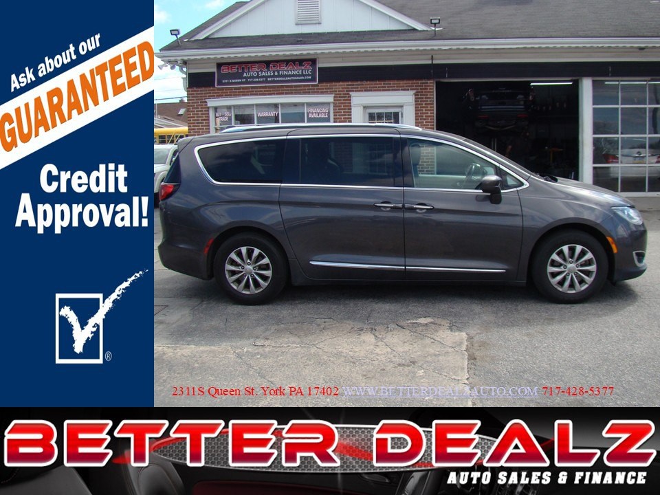 2018 Chrysler Pacifica Image 1