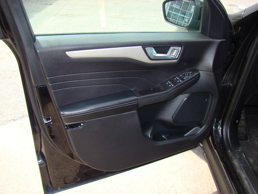 2021 Ford Escape Image 8