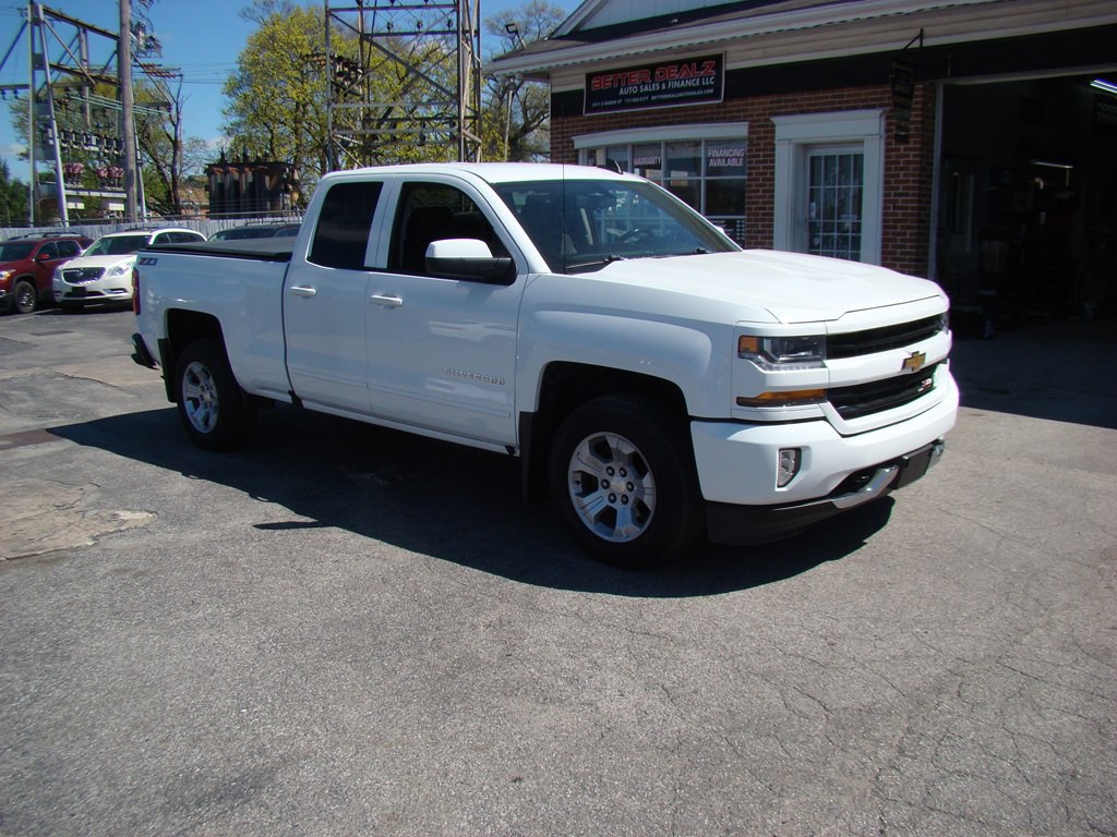 2019 Chevrolet Silverado 1500 Image 2
