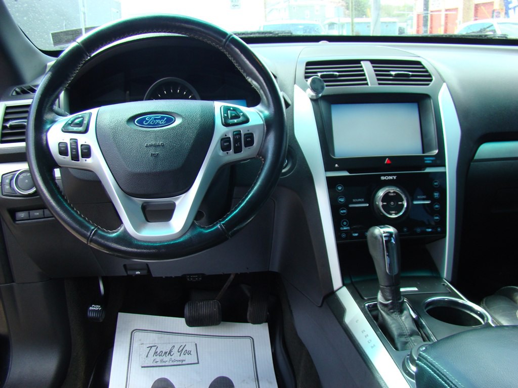 2013 Ford Explorer Image 12