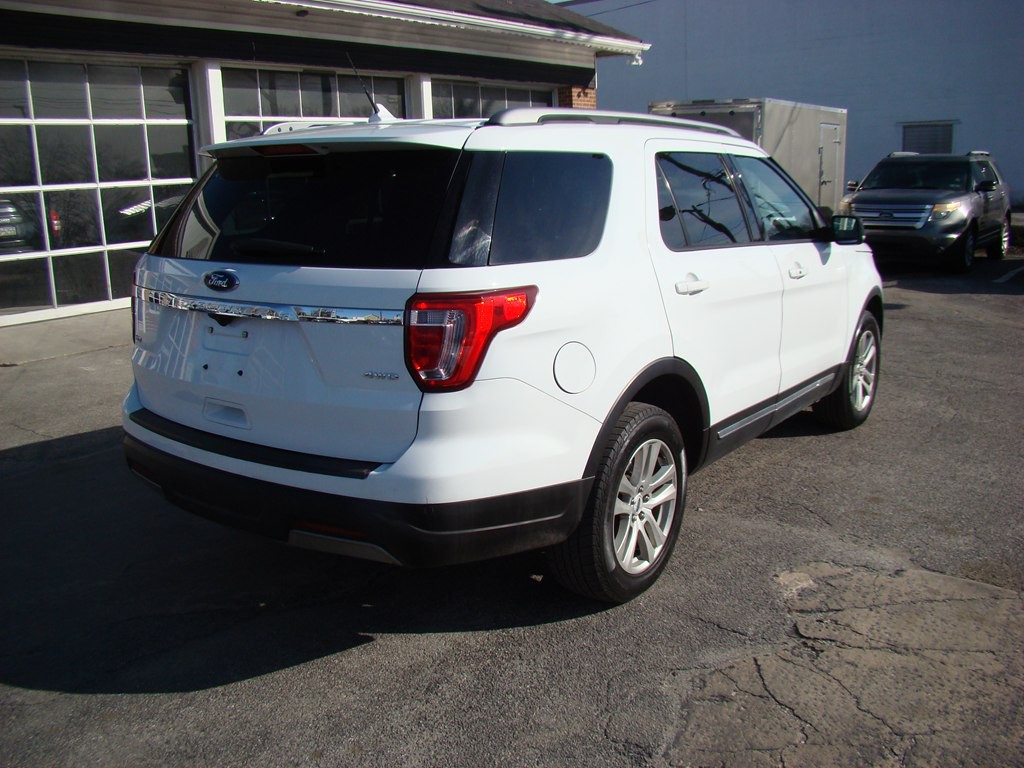 2019 Ford Explorer Image 3