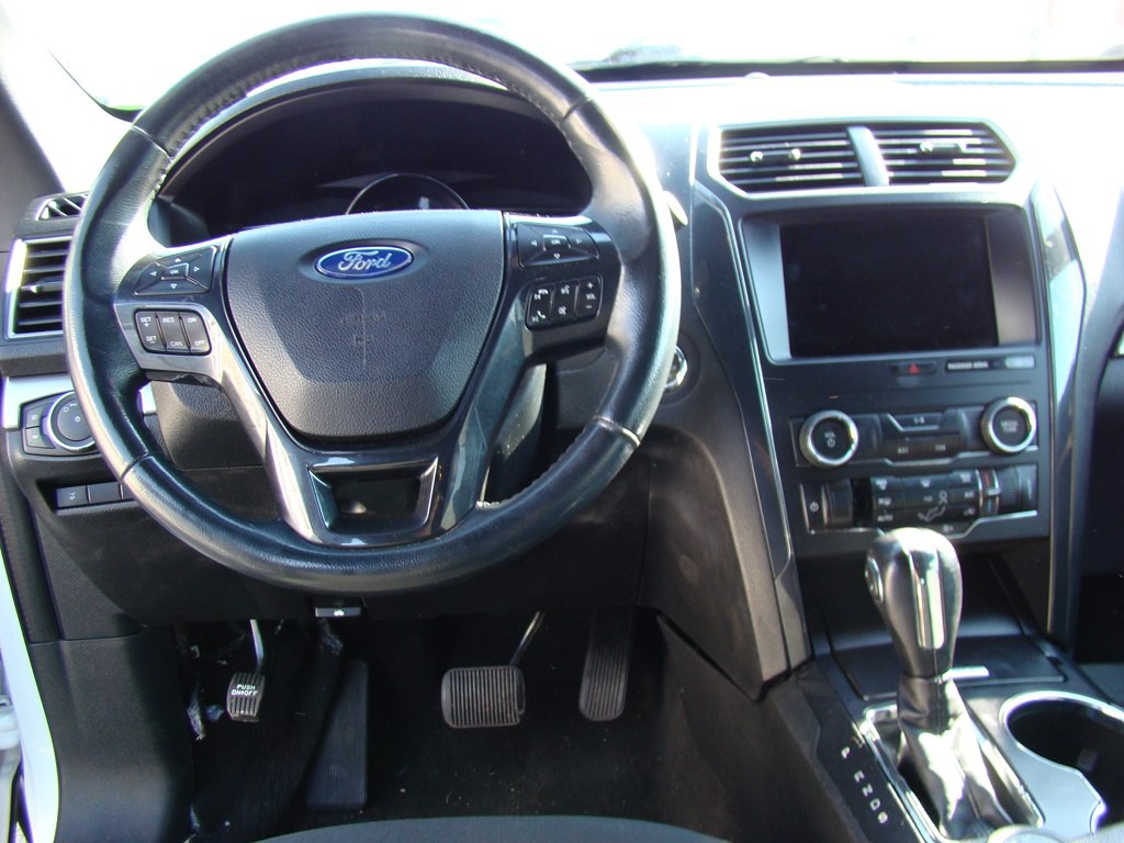 2019 Ford Explorer Image 12