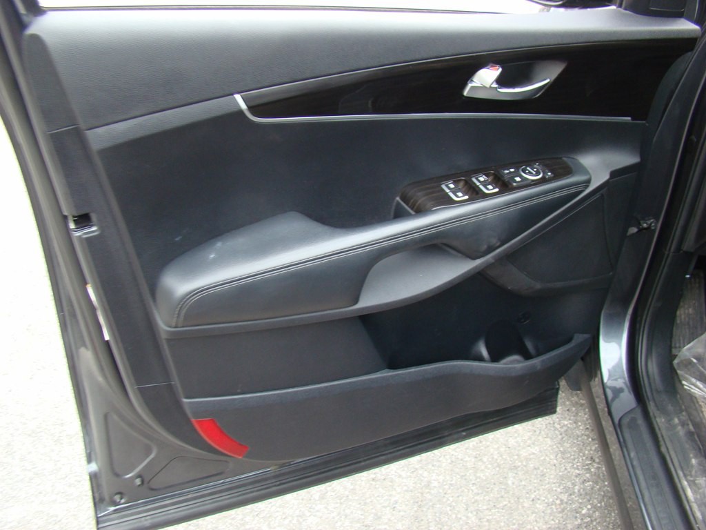 2020 Kia Sorento Image 8