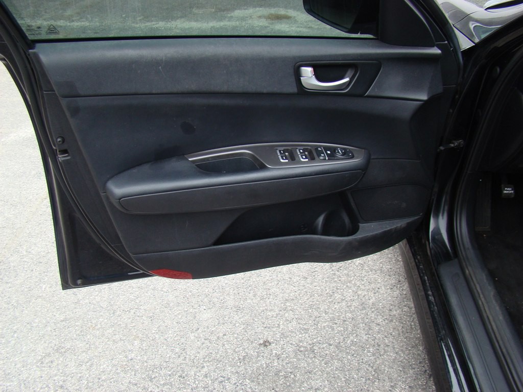 2019 Kia Optima Image 8