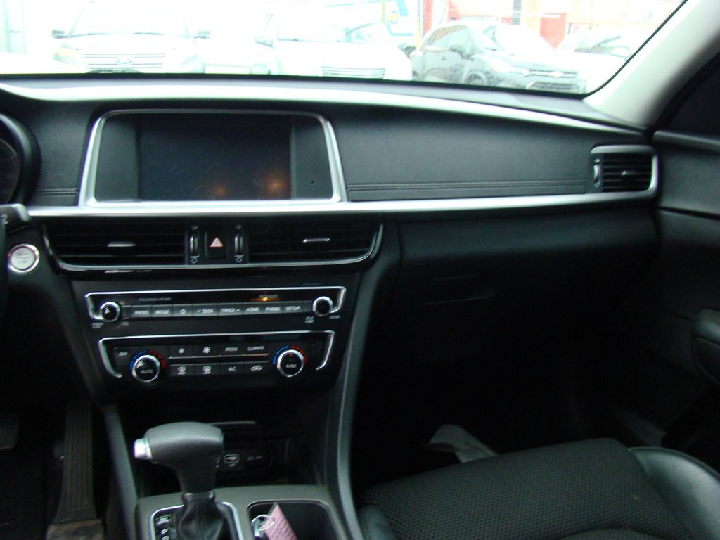 2019 Kia Optima Image 10