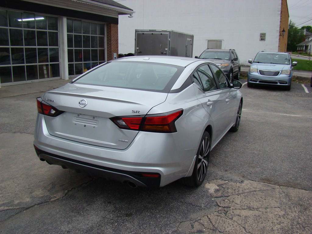 2019 Nissan Altima Image 3