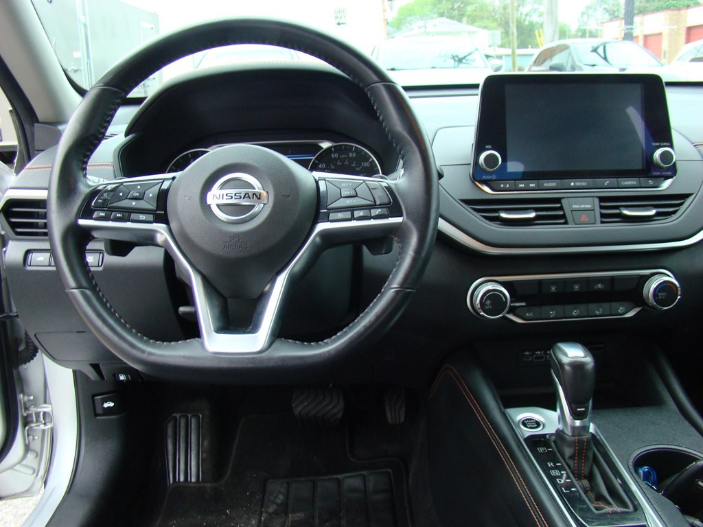 2019 Nissan Altima Image 11