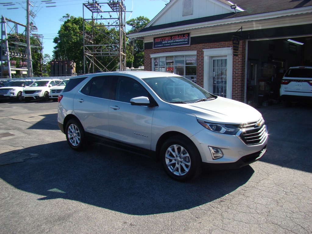 2018 Chevrolet Equinox Image 2