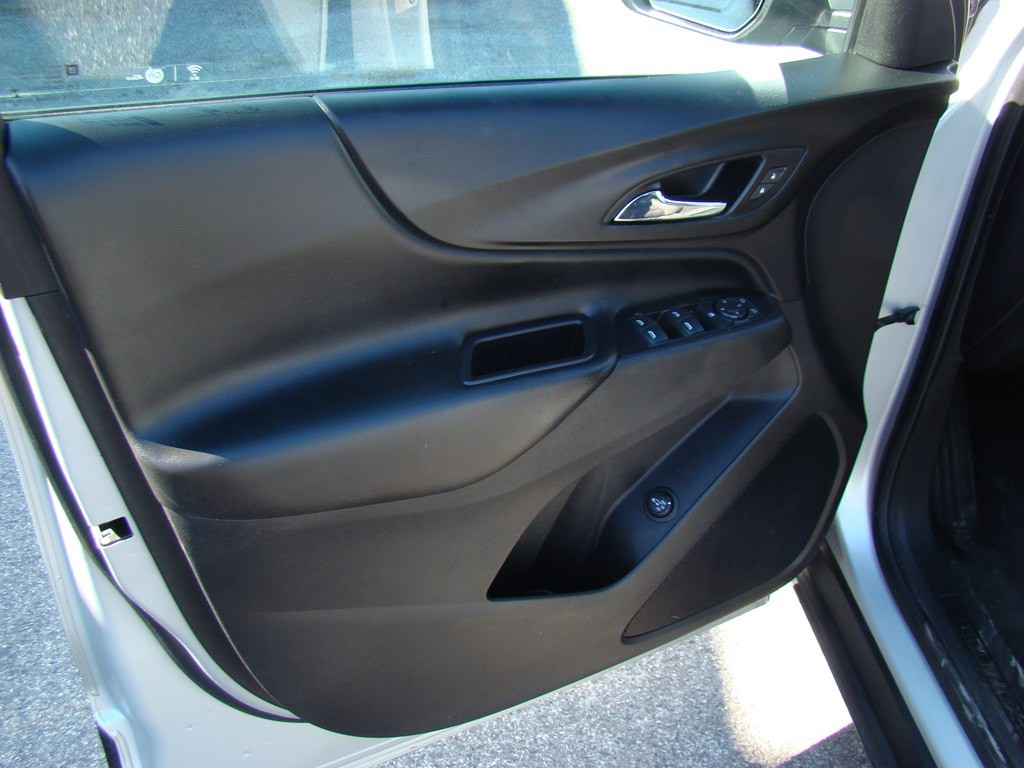 2018 Chevrolet Equinox Image 8