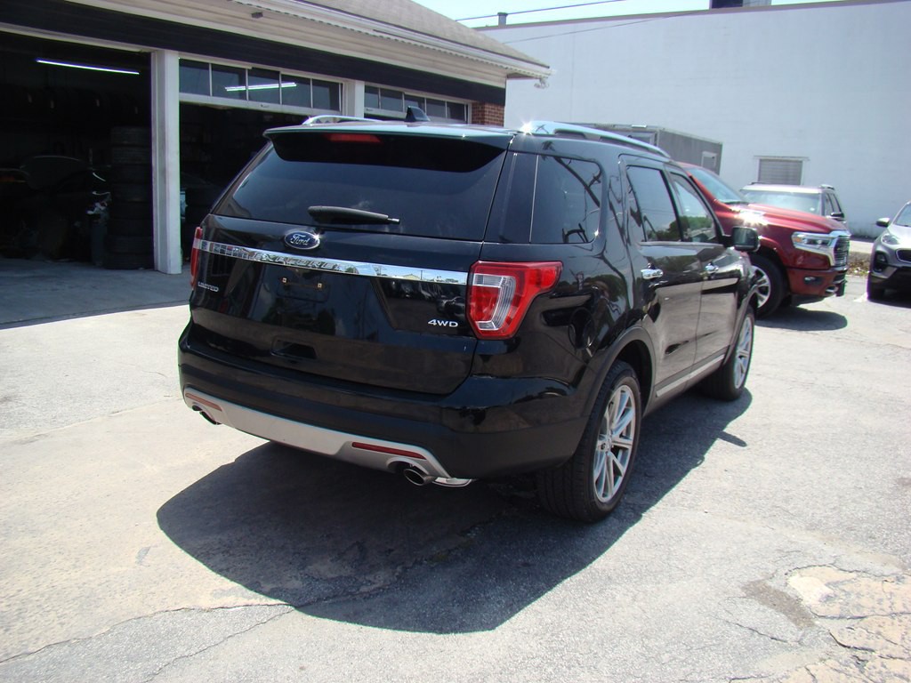 2016 Ford Explorer Image 3