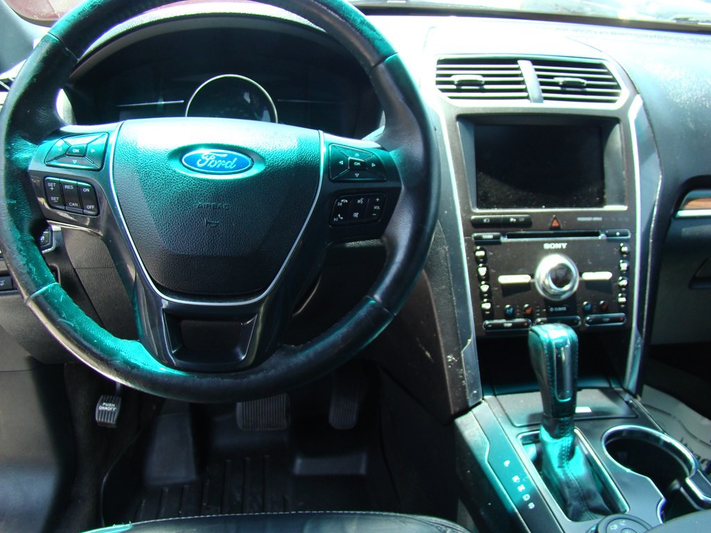 2016 Ford Explorer Image 12