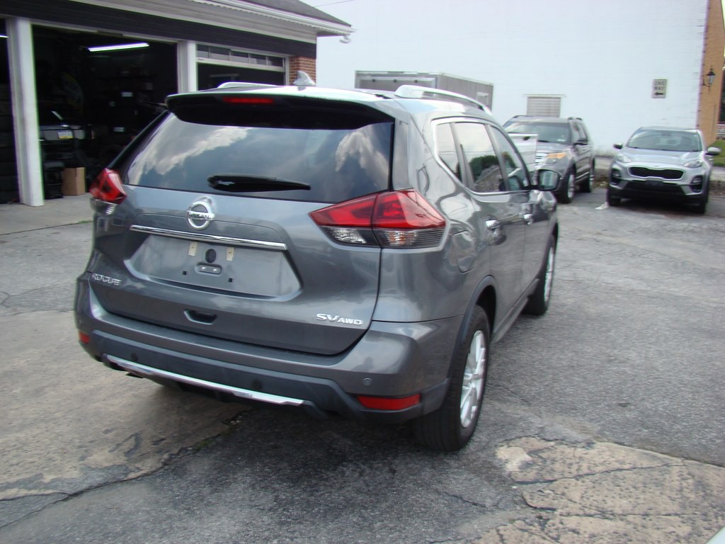 2020 Nissan Rogue Image 3