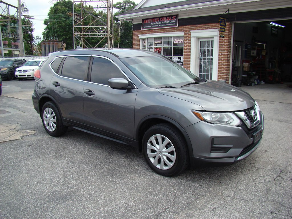 2017 Nissan Rogue Image 2