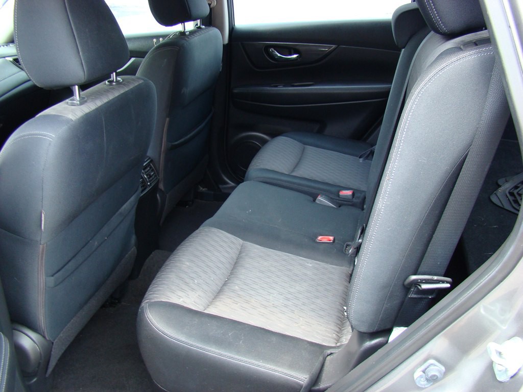 2017 Nissan Rogue Image 9