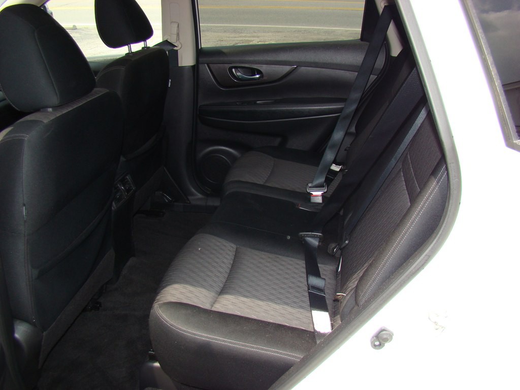2019 Nissan Rogue Image 9