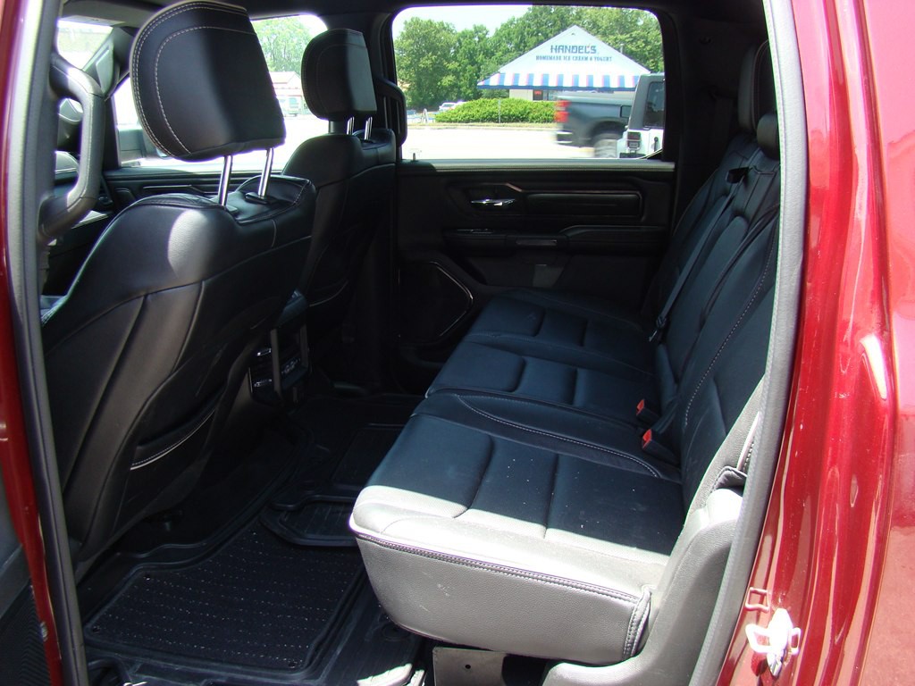 2023 RAM 1500 Image 9