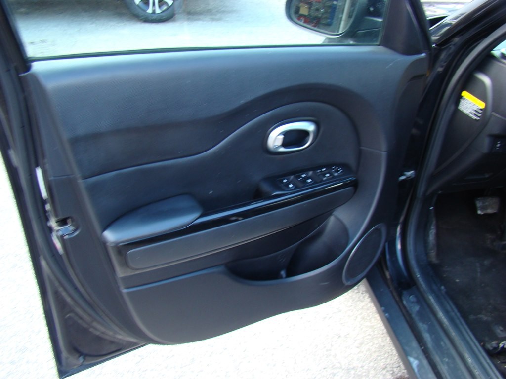 2016 Kia Soul Image 8