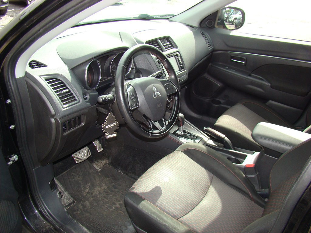 2018 Mitsubishi Outlander Image 7