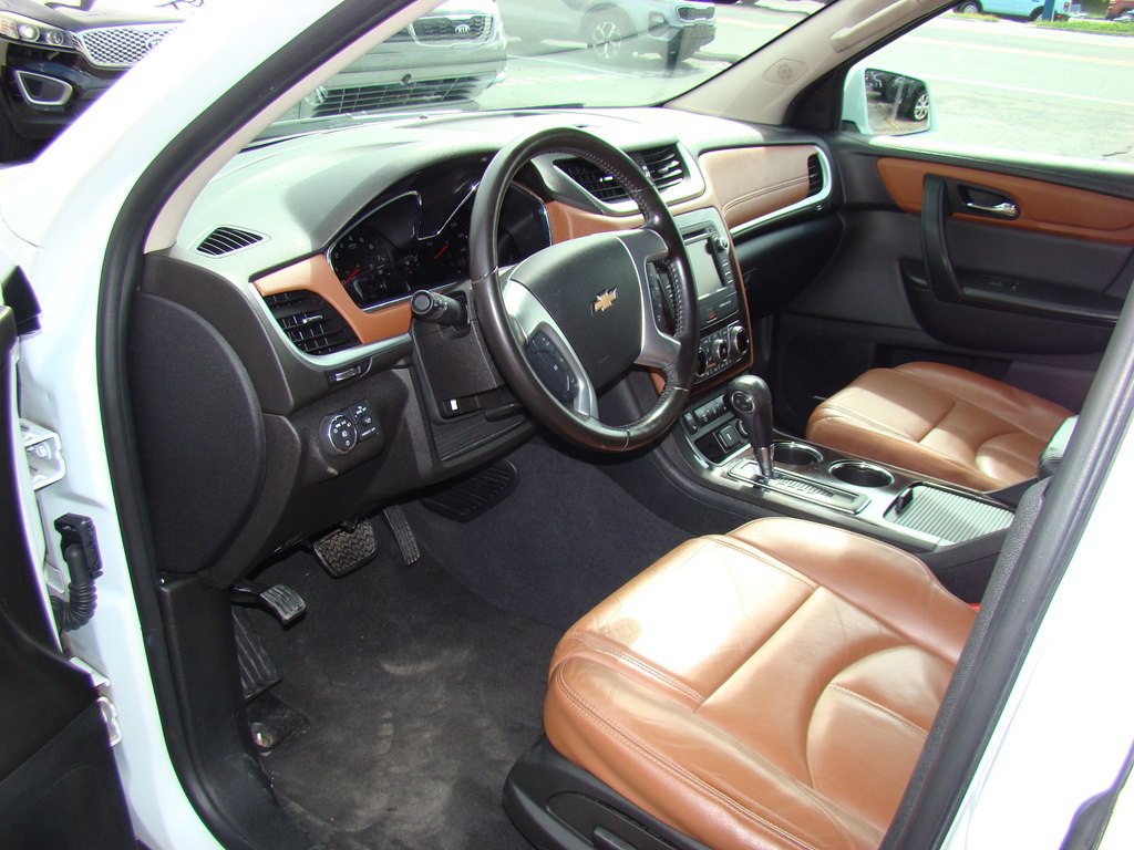 2017 Chevrolet Traverse Image 7